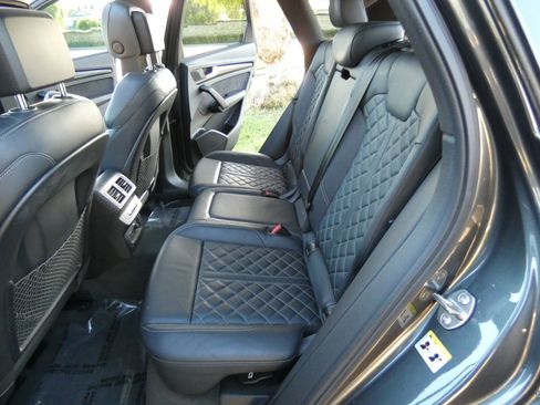 Used 2019 Audi SQ5 Premium Plus w/ Premium Plus Package image 50