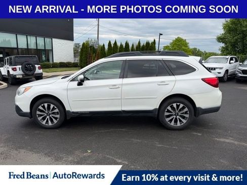 Used 2017 Subaru Outback 2.5i Limited AWD/4WD image 4