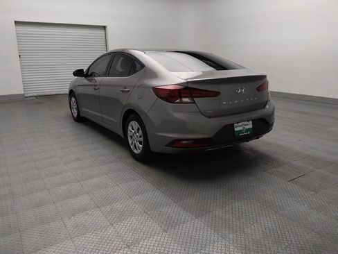 Used 2020 Hyundai Elantra SE w/ Cargo Package (C1) FWD image 5