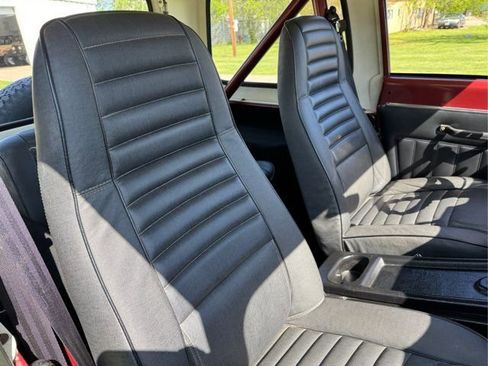 Used 1986 Jeep CJ 7 image 16