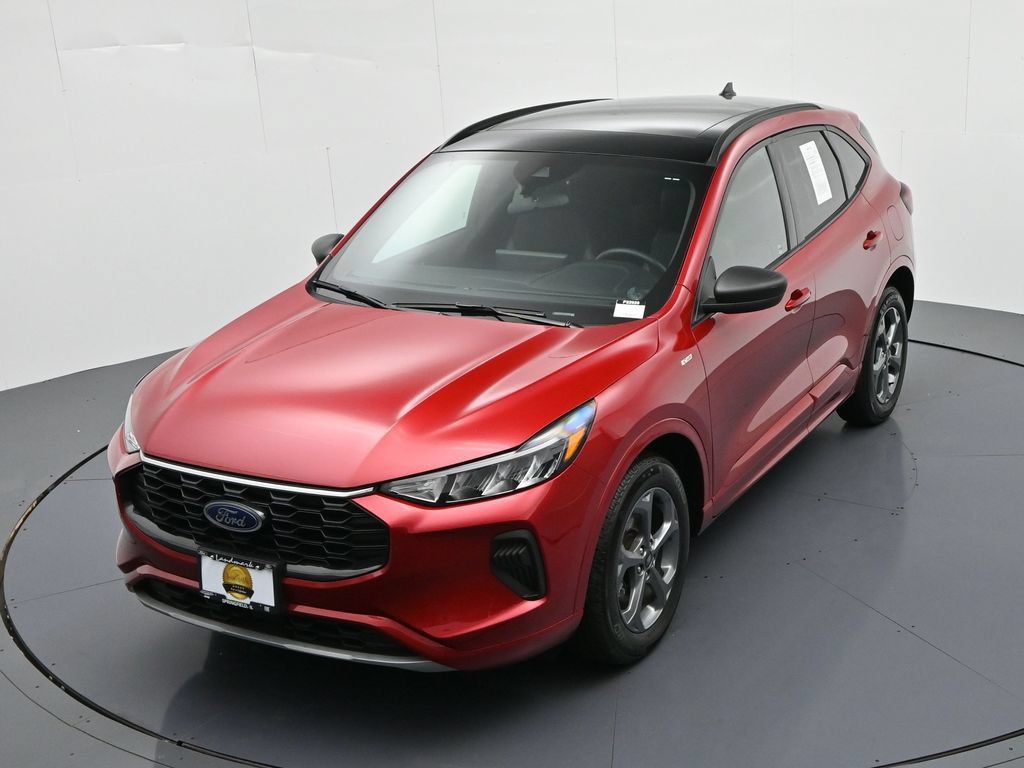 Used 2023 Ford Escape ST-Line w/ Tech Pack #1 AWD/4WD image 17
