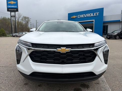 New 2026 Chevrolet Trax LS FWD image 22