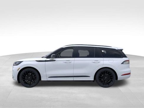 New 2026 Lincoln Aviator Reserve w/ Luxury Package image 25