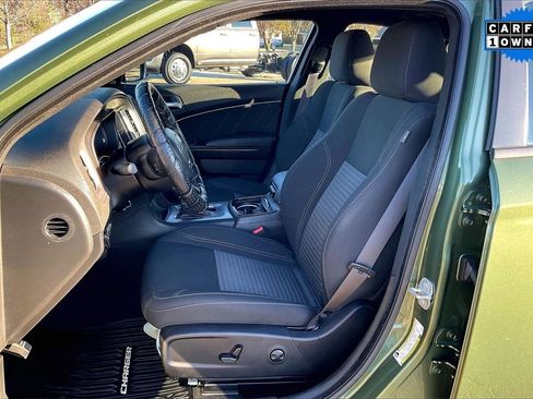 Used 2023 Dodge Charger SXT w/ Blacktop Package image 25