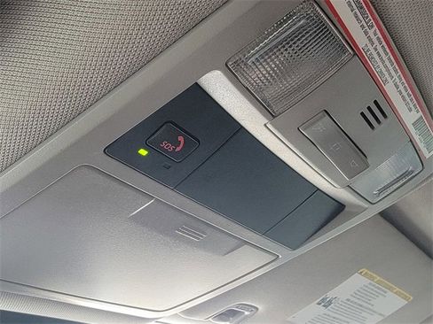 Used 2022 Toyota Tacoma SR w/ SR Convenience Package image 37