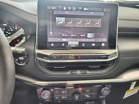 New 2026 Jeep Compass Latitude AWD/4WD image 26