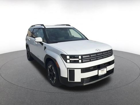 Used 2025 Hyundai Santa Fe SEL image 3