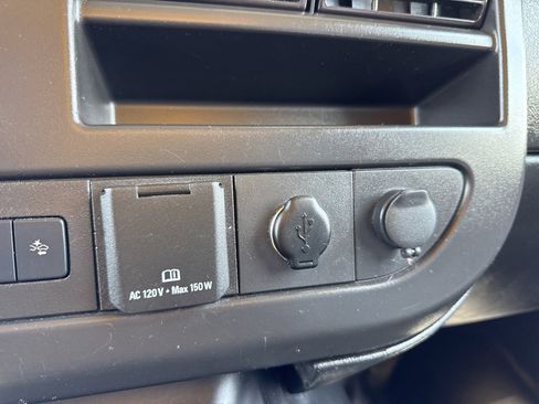 Used 2021 GMC Savana 3500 Extended w/ Power Convenience Package image 28