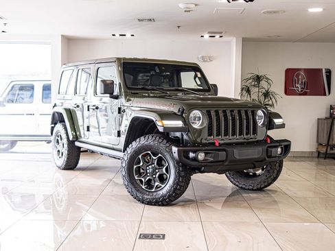 Used 2023 Jeep Wrangler Unlimited Rubicon w/ Dual Top Group AWD/4WD image 6