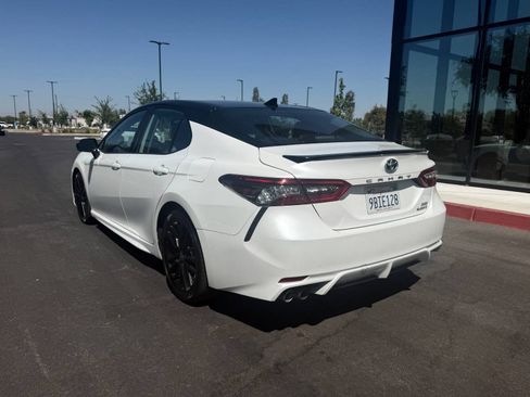 Used 2022 Toyota Camry XSE w/ Navigation Upgrade Package FWD image 10