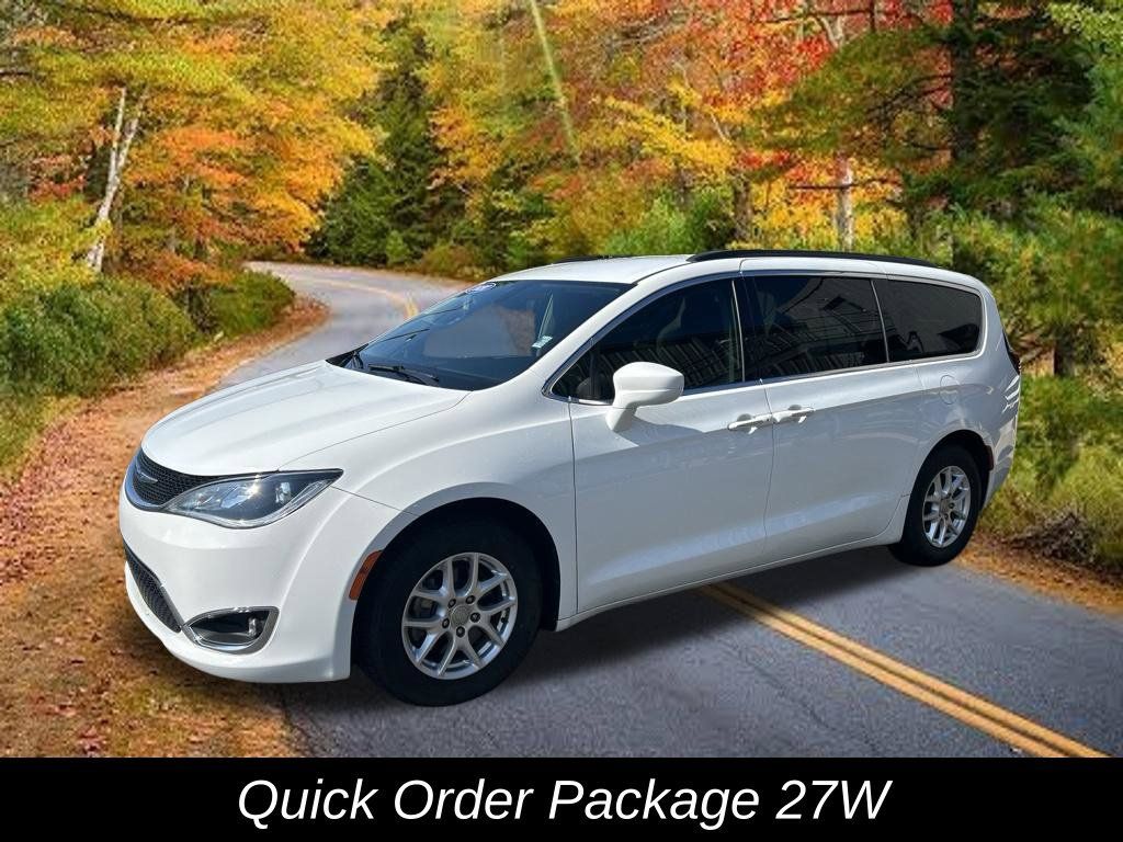 Certified 2020 Chrysler Pacifica Touring FWD image 9