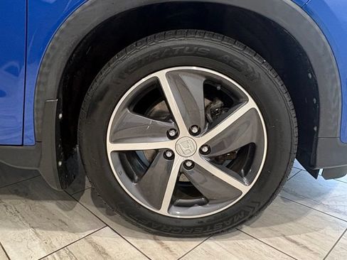 Used 2021 Honda HR-V EX image 11