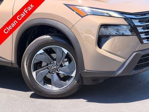 Used 2025 Nissan Rogue SV FWD image 5