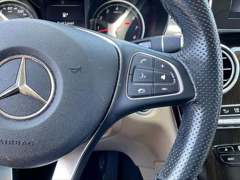 Used 2019 Mercedes-Benz GLC 300 image 19