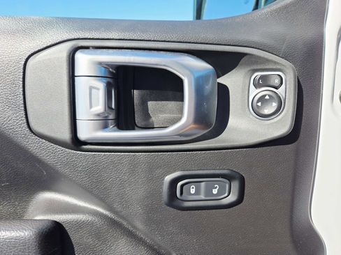 Used 2024 Jeep Gladiator Sport image 36