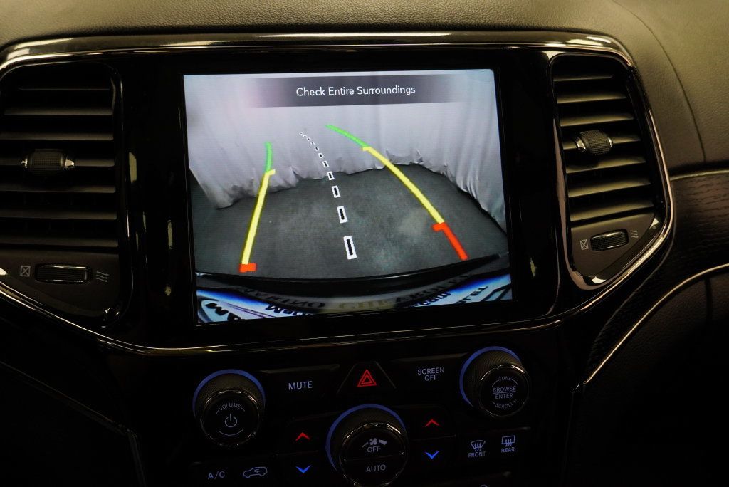 Used 2020 Jeep Grand Cherokee High Altitude AWD/4WD image 23
