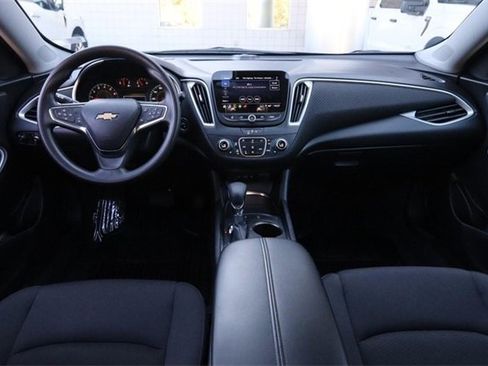 Used 2024 Chevrolet Malibu LT image 20