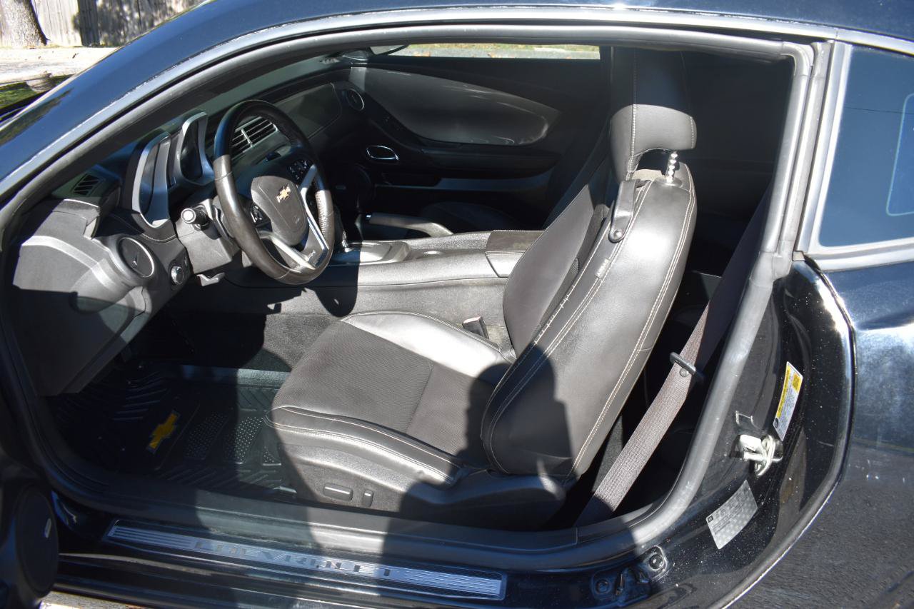 Used 2015 Chevrolet Camaro SS w/ RS Package RWD image 12