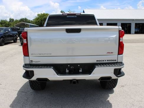 Used 2022 Chevrolet Silverado 1500 RST w/ Safety Package AWD/4WD image 9