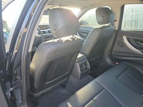 Used 2014 BMW 320i Sedan image 15