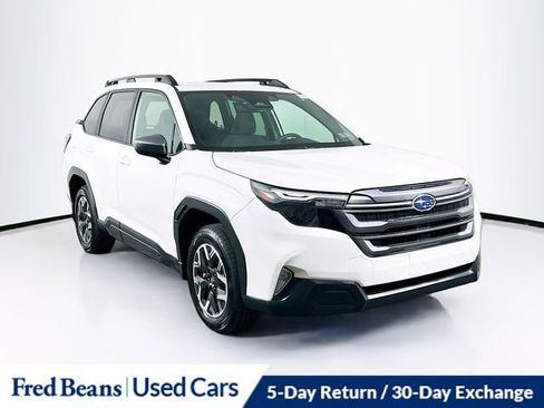 Used 2026 Subaru Forester Premium AWD/4WD image 1