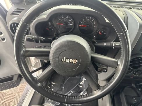 Used 2008 Jeep Wrangler X AWD/4WD image 24