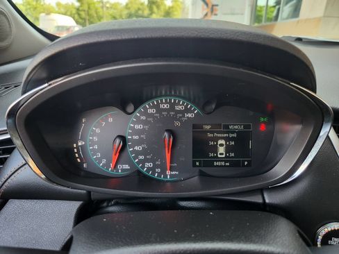 Used 2022 Chevrolet Trax LT w/ Sport Edition AWD/4WD image 17