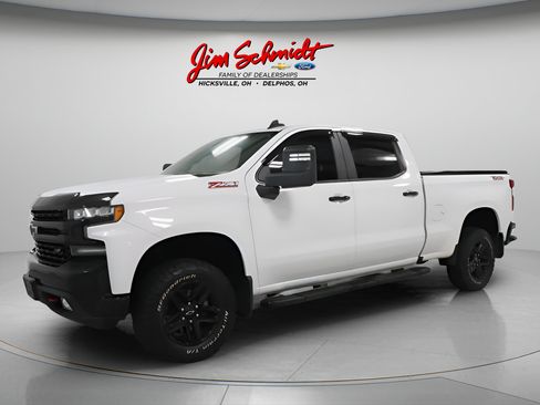 Used 2021 Chevrolet Silverado 1500 LT Trail Boss w/ Convenience Package II AWD/4WD image 2