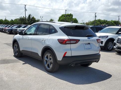 New 2025 Ford Escape ST-Line w/ Equipment Group 301A image 3