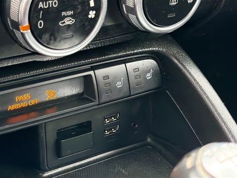 Used 2016 MAZDA MX-5 Miata Grand Touring image 19