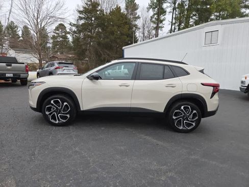 New 2026 Chevrolet Trax RS w/ Driver Confidence Package image 4