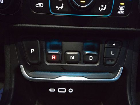 Used 2019 GMC Terrain SLT w/ Preferred Package image 25