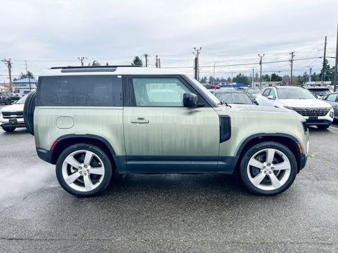 Used 2021 Land Rover Defender 90 First Edition image 5