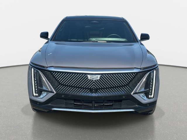 Certified 2024 Cadillac Lyriq Luxury AWD/4WD image 8