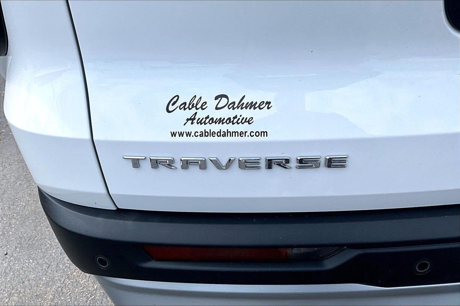 Used 2026 Chevrolet Traverse LT w/ Driver Confidence Package FWD image 8