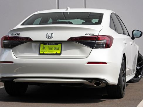 Used 2026 Honda Civic Sport image 4