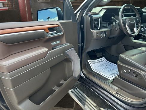 Certified 2023 GMC Sierra 1500 Denali w/ Denali Reserve Package AWD/4WD image 16