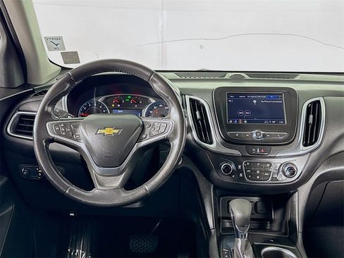 Used 2022 Chevrolet Equinox LT image 12