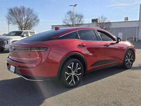 Used 2024 Toyota Crown Limited image 3