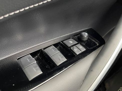 Used 2022 Toyota Corolla XSE image 26