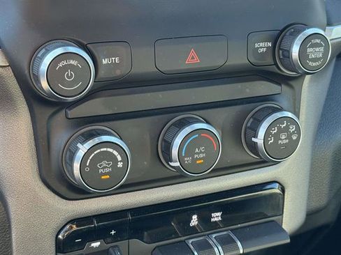 Used 2022 RAM 2500 Big Horn image 25