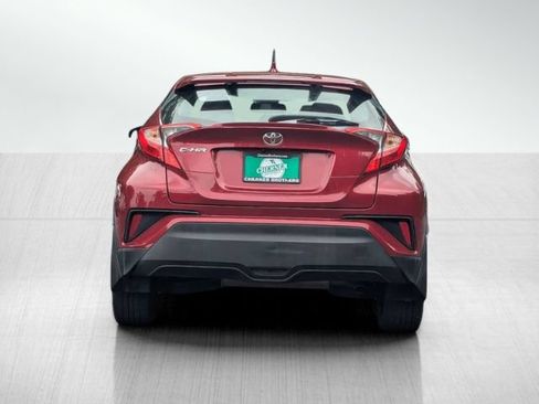 Used 2018 Toyota C-HR XLE FWD image 4