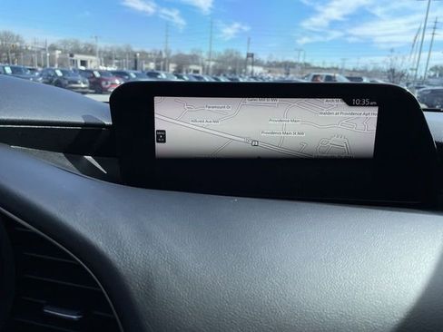 Used 2022 MAZDA MAZDA3 s image 23