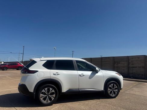 Used 2023 Nissan Rogue SV w/ SV Premium B Package FWD image 21