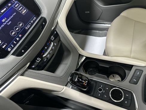 Certified 2024 Cadillac XT5 Premium Luxury AWD/4WD image 14