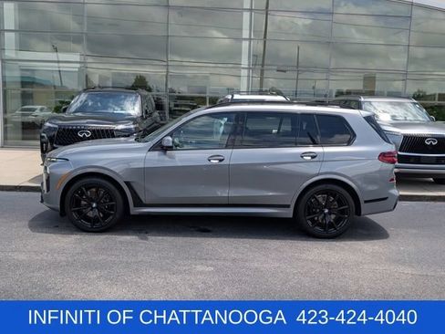 Used 2024 BMW X7 xDrive40i w/ M Sport Package AWD/4WD image 2