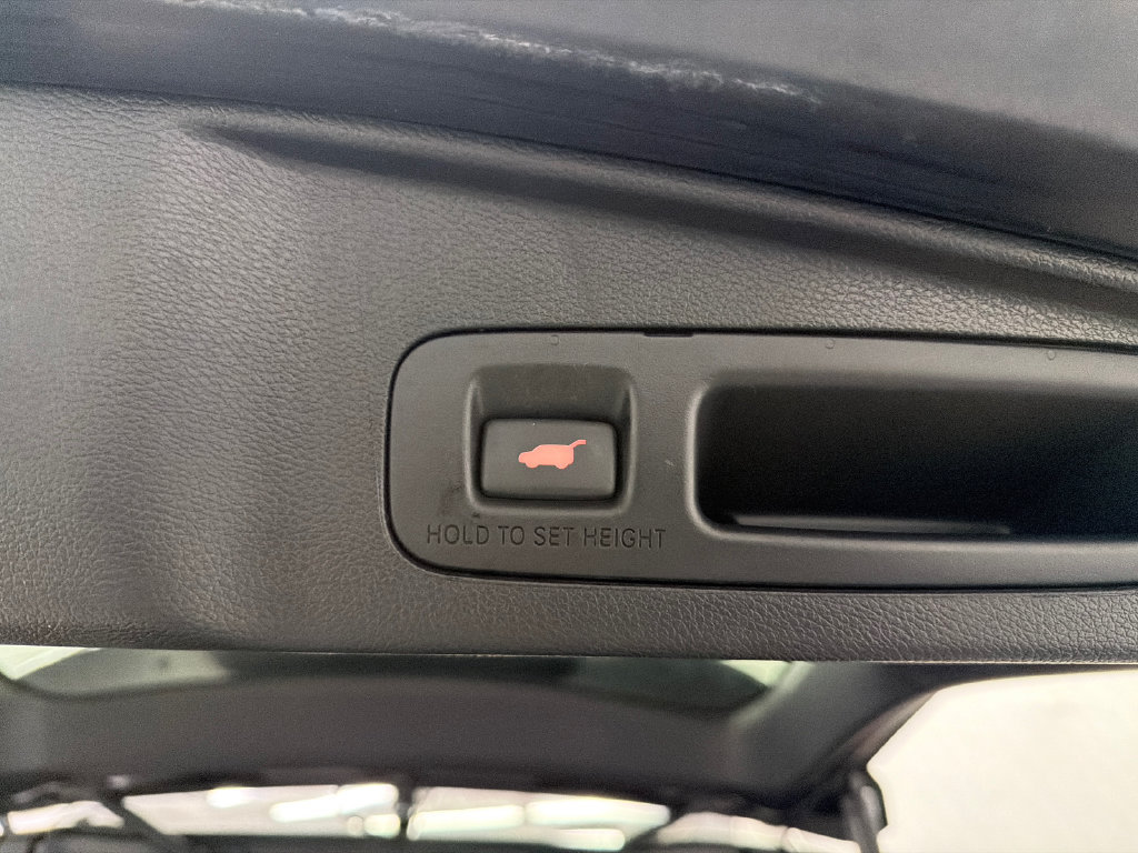 Used 2018 Honda CR-V Touring image 20