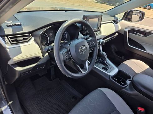 Used 2022 Toyota RAV4 XLE w/ Convenience Package AWD/4WD image 9