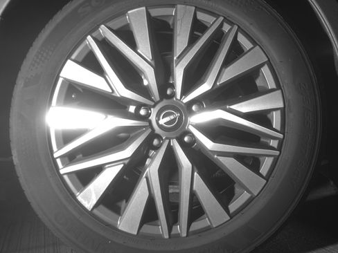 Used 2025 Nissan Altima 2.5 SV FWD image 15