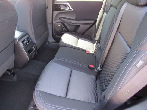 New 2026 Mitsubishi Outlander ES FWD image 15